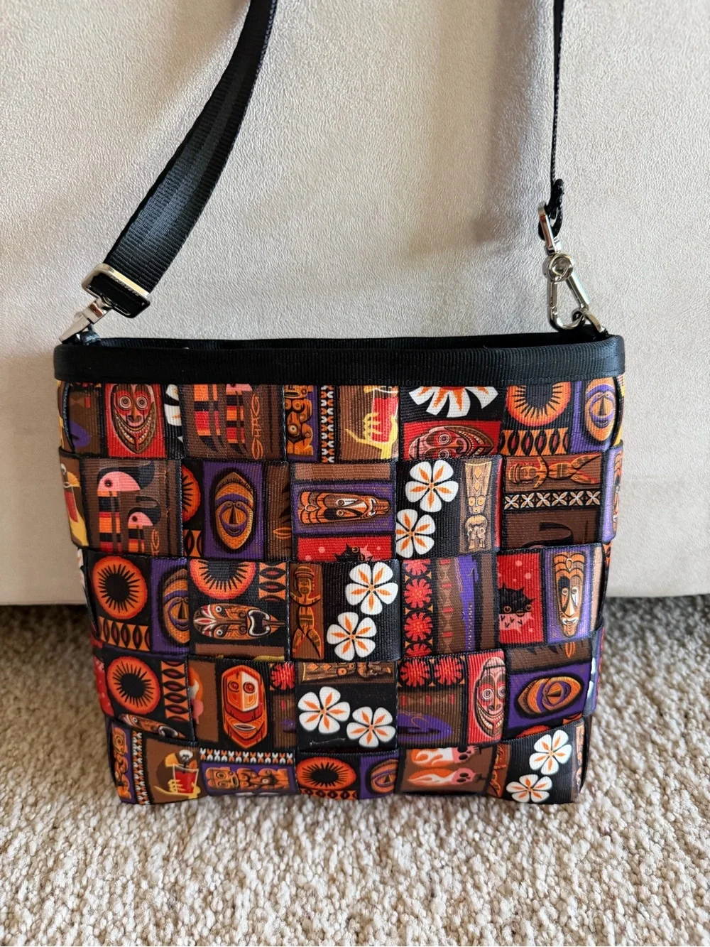 Harvey’s shag tiki tapa messenger bag